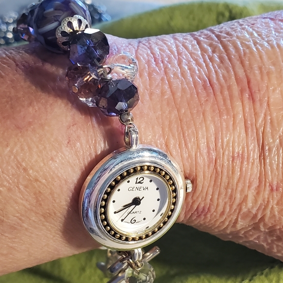 Watch - Picture 3 of 6